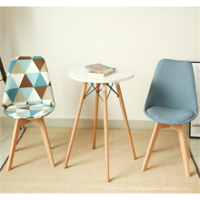 table de salle à manger en bois blanche